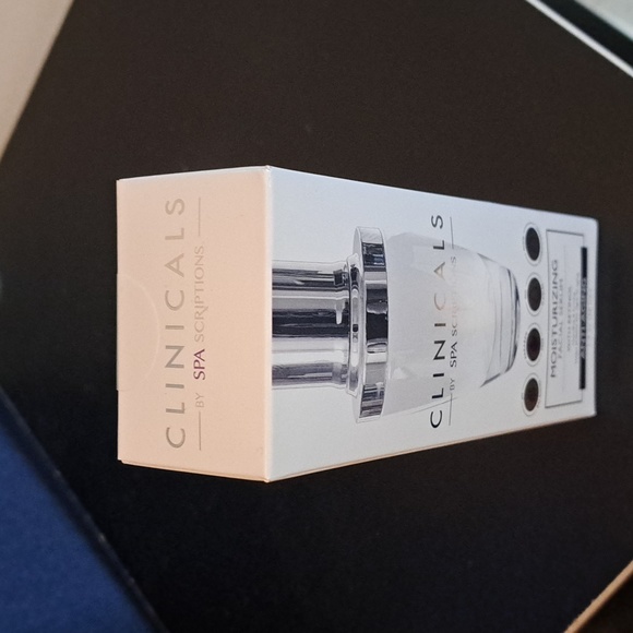 MOISTURIZING FACIAL SERUM - Picture 2 of 6